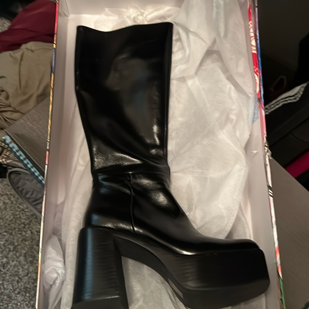 My favorite boots ever! So cute! Still in the box with boot bags.
